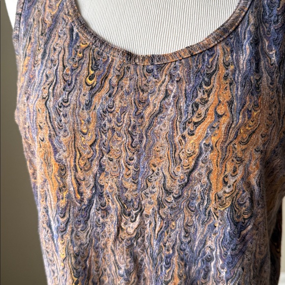 Bloom Marble Print Racerback Tank Top - Picture 2 of 6